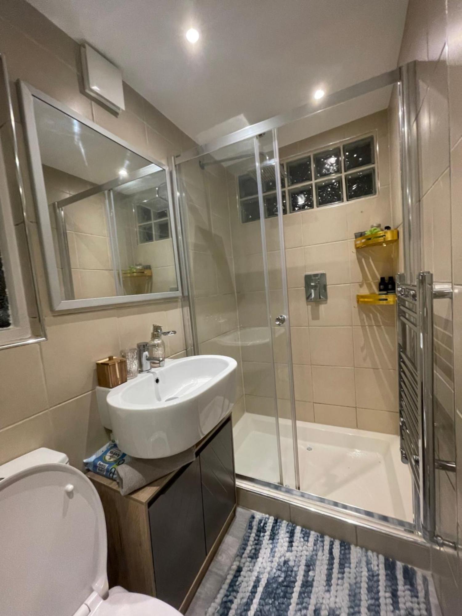 Queen Bedroom In Maida Vale Λονδίνο Εξωτερικό φωτογραφία