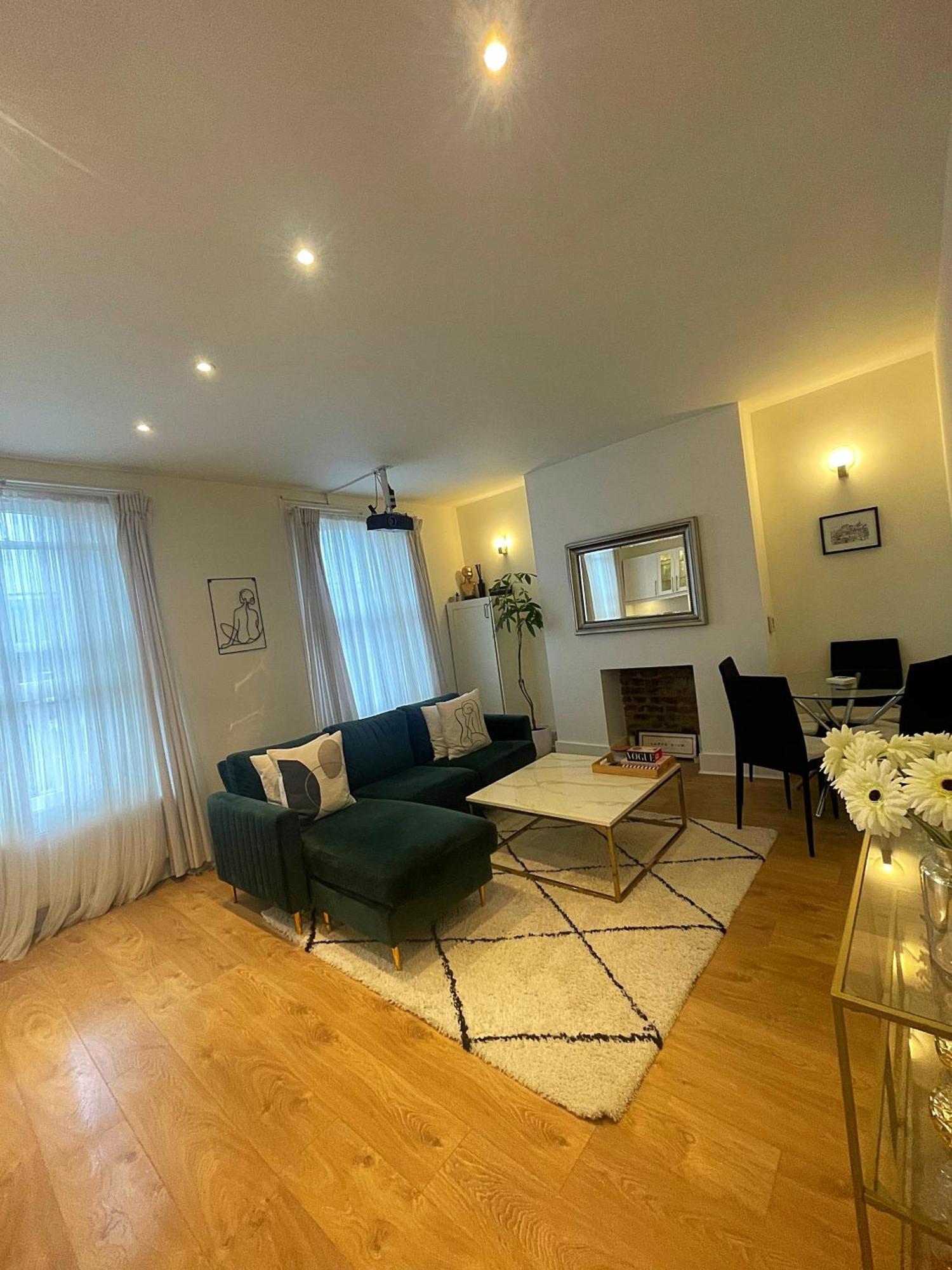 Queen Bedroom In Maida Vale Λονδίνο Εξωτερικό φωτογραφία